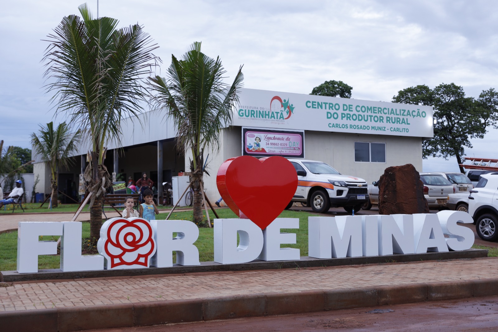 FLOR DE MINAS GANHA SUA NOVA PRAÇA