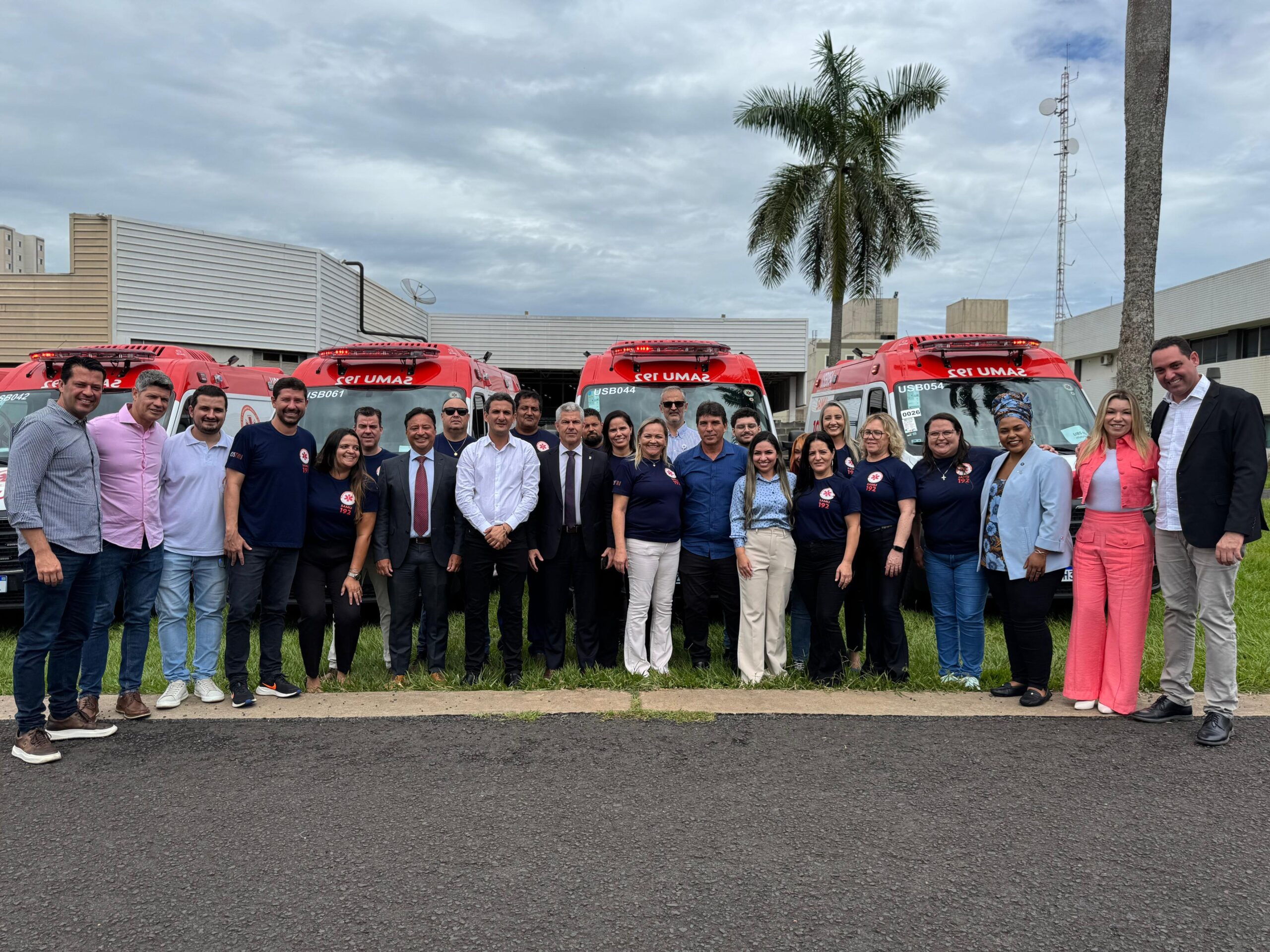 ITUIUTABA RECEBE TRÊS AMBULÂNCIAS ZERO KM PARA O SAMU