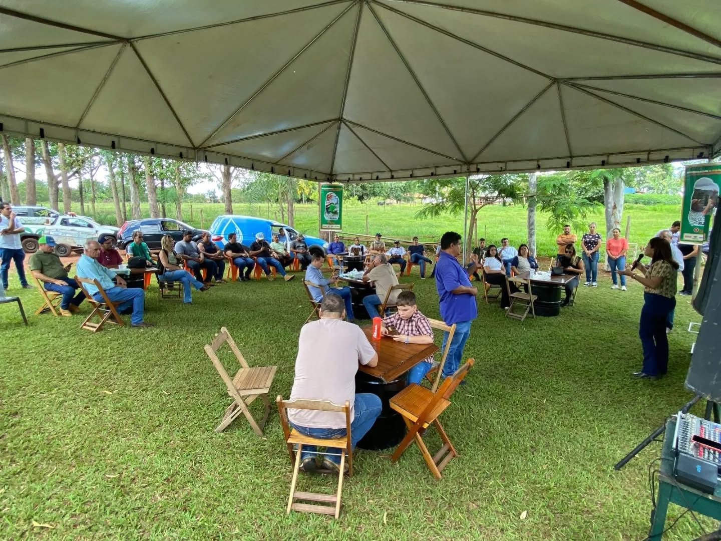 Câmara Rural na Comunidade Córrego do Carmo