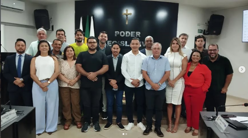 Posse de concursados no Legislativo tijucano