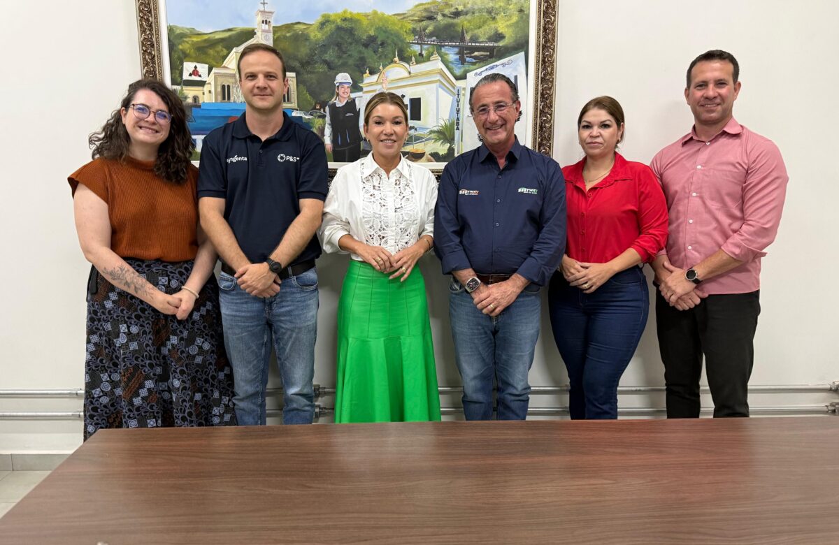 Prefeitura de Ituiutaba recebe executivos da Bestway para oficializar arrendamento de unidade industrial